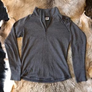 Kavu 1/4 zip long sleeve sweater size medium